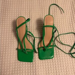 AMAZON Green Strappy Women's Sandals
